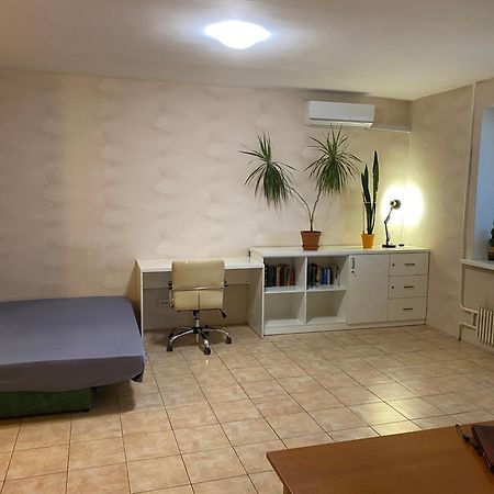 Studio apartment Kharkiv Exterior photo